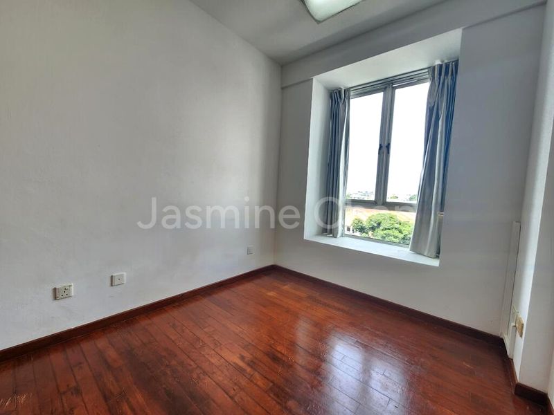 2 Bed Apartment (Condo) for Sale in  Leith Grove - Image 12